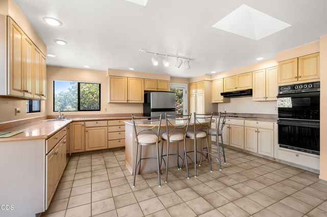 3404 Siskiyou Boulevard, Ashland, OR 97520