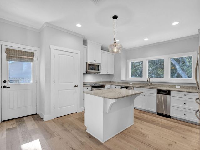 1271 Ainsworth Drive, Gulf Breeze, FL 32563