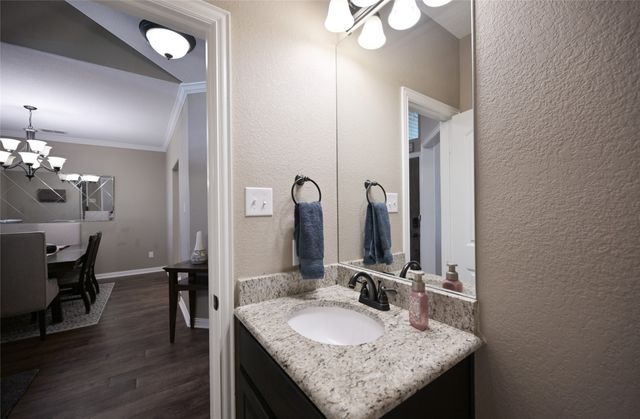 606 Brandt Street, Grandview, TX 76050