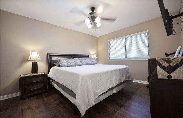606 Brandt Street, Grandview, TX 76050