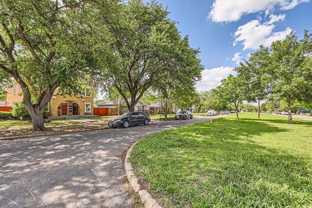 225 S Oak Cliff Boulevard 227, Dallas, TX 75208