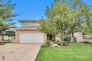 18905 Meadowview Drive, Mokena, IL 60448
