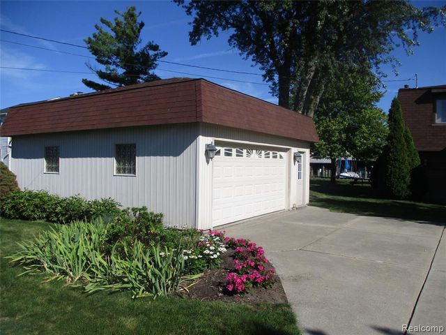 30471 Manse Street, Harrison Twp, MI 48045