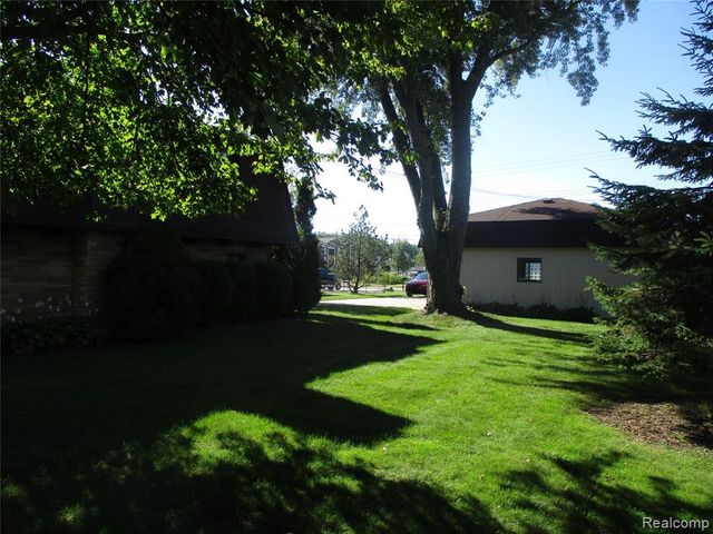 30471 Manse Street, Harrison Twp, MI 48045