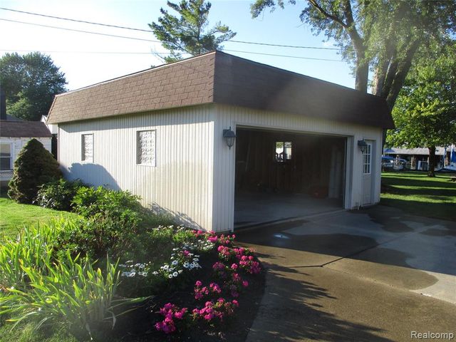 30471 Manse Street, Harrison Twp, MI 48045