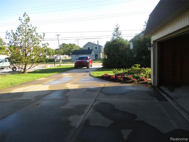 30471 Manse Street, Harrison Twp, MI 48045