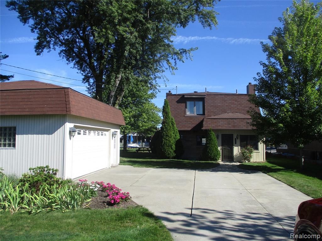 30471 Manse Street, Harrison Twp, MI 48045