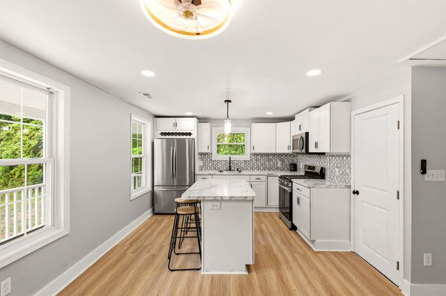 500 ANTWERP AVE, Egg Harbor City, NJ 08215