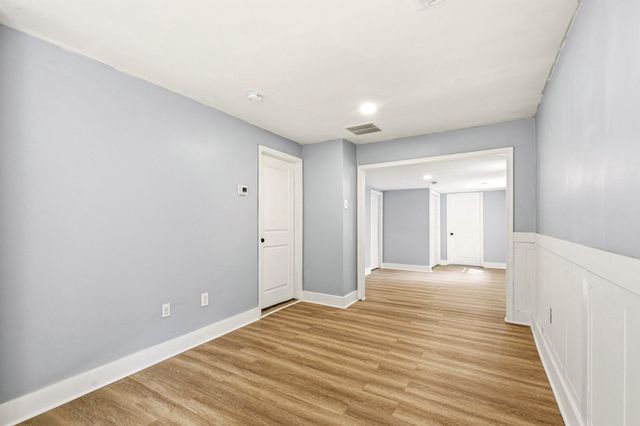 500 ANTWERP AVE, Egg Harbor City, NJ 08215