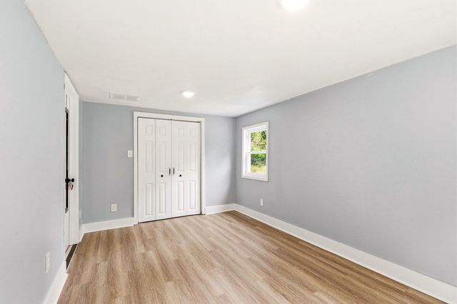 500 ANTWERP AVE, Egg Harbor City, NJ 08215