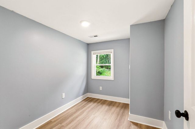 500 ANTWERP AVE, Egg Harbor City, NJ 08215