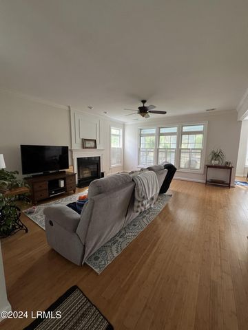 25 National Boulevard, Beaufort, SC 29907