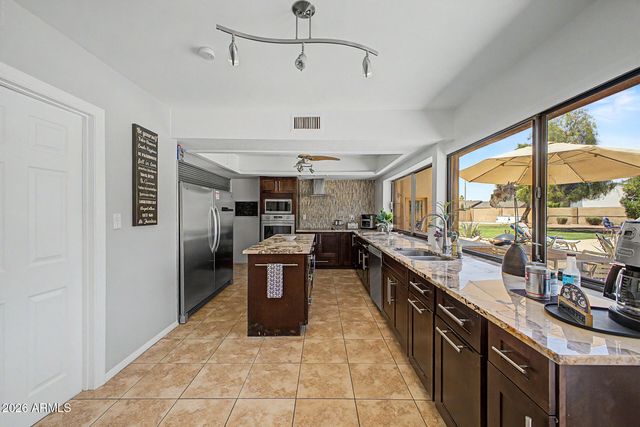 6002 E CORRINE Drive, Scottsdale, AZ 85254