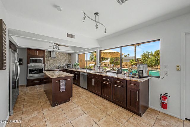 6002 E CORRINE Drive, Scottsdale, AZ 85254