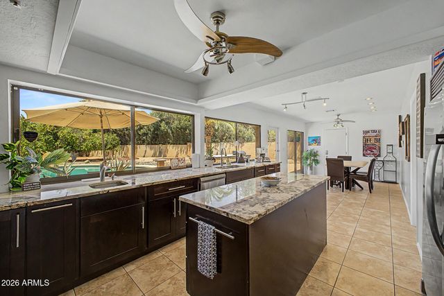 6002 E CORRINE Drive, Scottsdale, AZ 85254