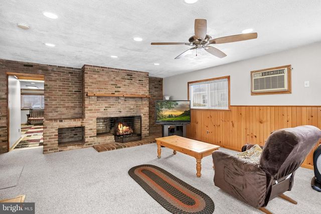 709 DARTMOUTH AVE, Cinnaminson, NJ 08077