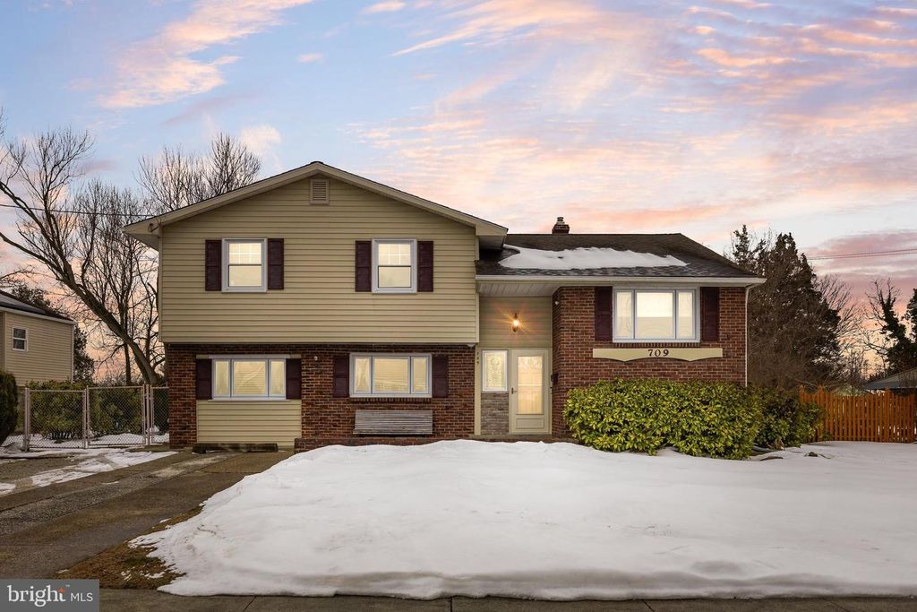 709 DARTMOUTH AVE, Cinnaminson, NJ 08077