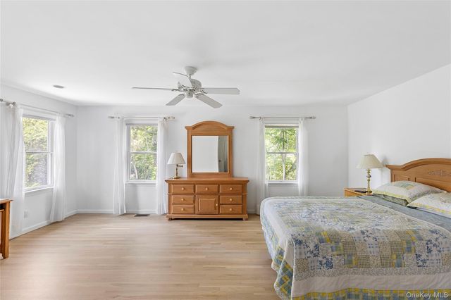 3 Chivas Court, Southampton, NY 11968