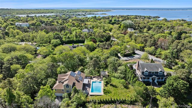3 Chivas Court, Southampton, NY 11968