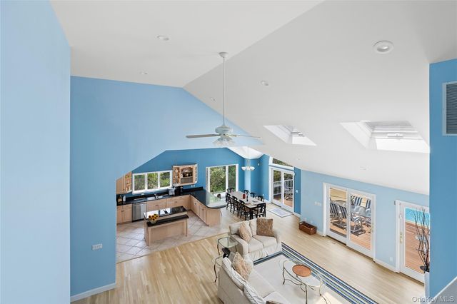 3 Chivas Court, Southampton, NY 11968