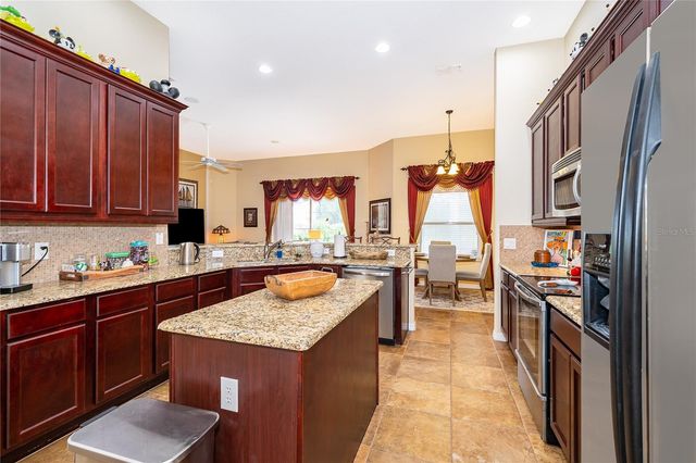 124 YELLOW SNAPDRAGON DRIVE, Davenport, FL 33837