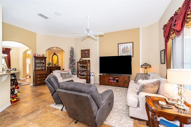 124 YELLOW SNAPDRAGON DRIVE, Davenport, FL 33837