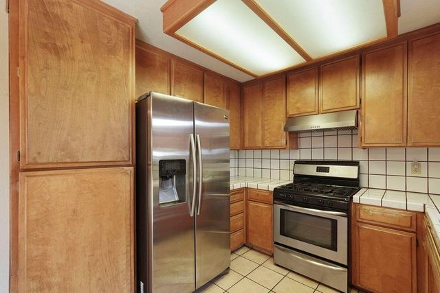 1288 Derrick Dr, Stockton, CA 95206