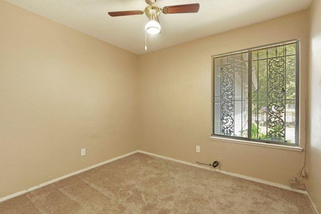 1288 Derrick Dr, Stockton, CA 95206