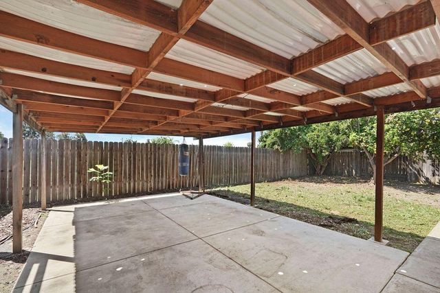 1288 Derrick Dr, Stockton, CA 95206