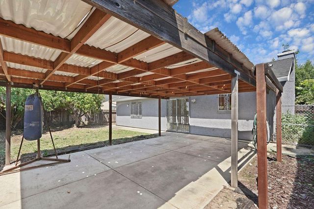 1288 Derrick Dr, Stockton, CA 95206
