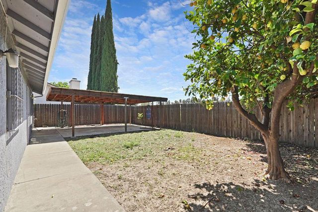 1288 Derrick Dr, Stockton, CA 95206