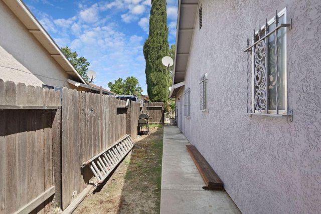 1288 Derrick Dr, Stockton, CA 95206