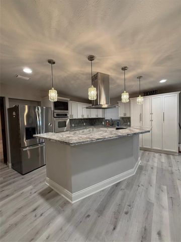 4406 Mallard Drive, Baytown, TX 77523
