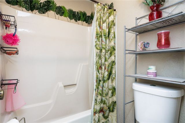4722 Bonner Dr, Corpus Christi, TX 78411