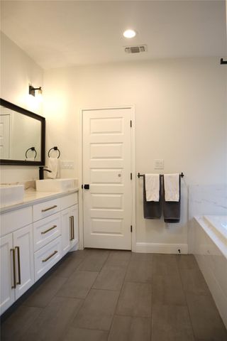 20602 Oak RDG, Lago Vista, TX 78645