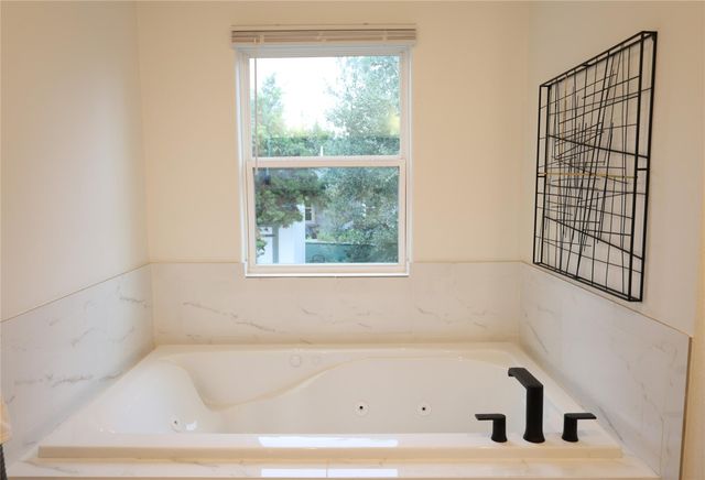 20602 Oak RDG, Lago Vista, TX 78645