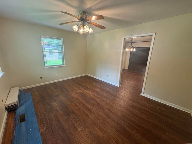 30 Sheila Drive, Sherwood, AR 72120