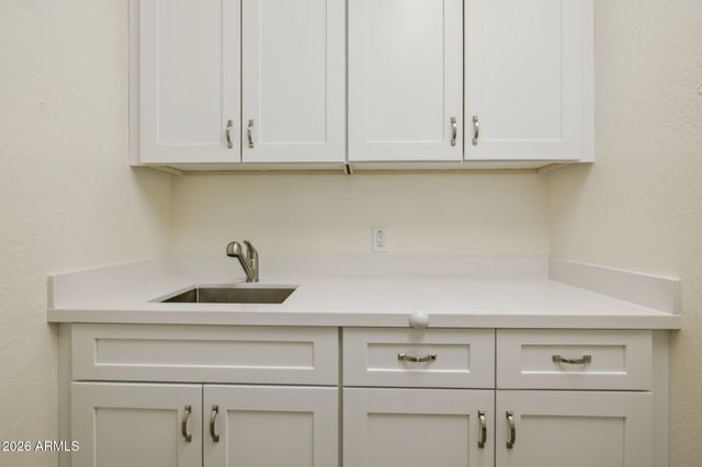 211 E BRINLEY Drive, Tempe, AZ 85288
