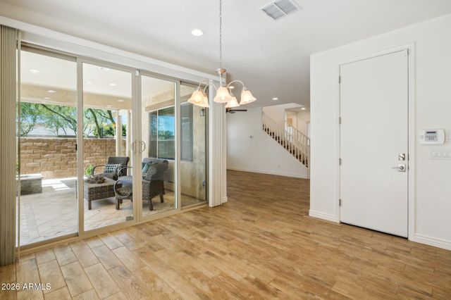 211 E BRINLEY Drive, Tempe, AZ 85288