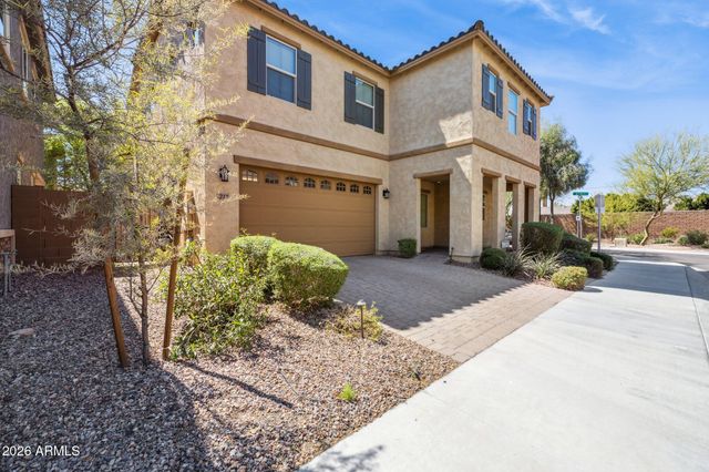 211 E BRINLEY Drive, Tempe, AZ 85288