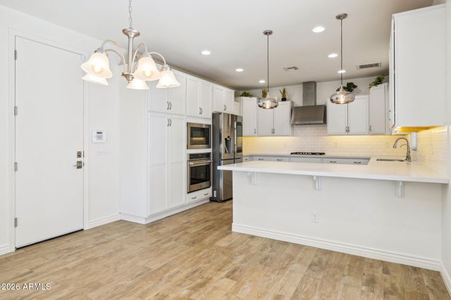 211 E BRINLEY Drive, Tempe, AZ 85288