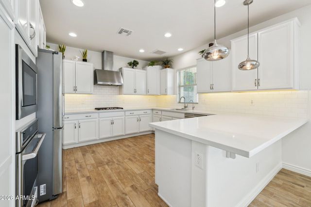 211 E BRINLEY Drive, Tempe, AZ 85288