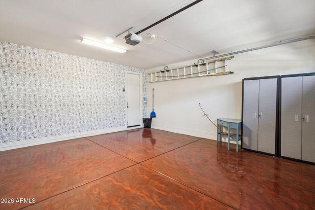 211 E BRINLEY Drive, Tempe, AZ 85288