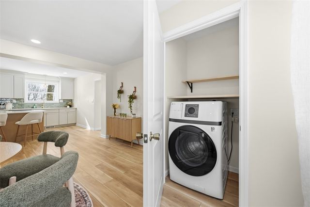 624 Orchard Hill Dr, O'hara, PA 15238