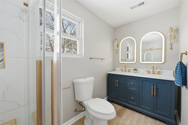 624 Orchard Hill Dr, O'hara, PA 15238