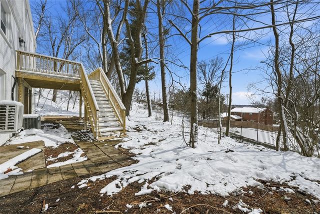 624 Orchard Hill Dr, O'hara, PA 15238