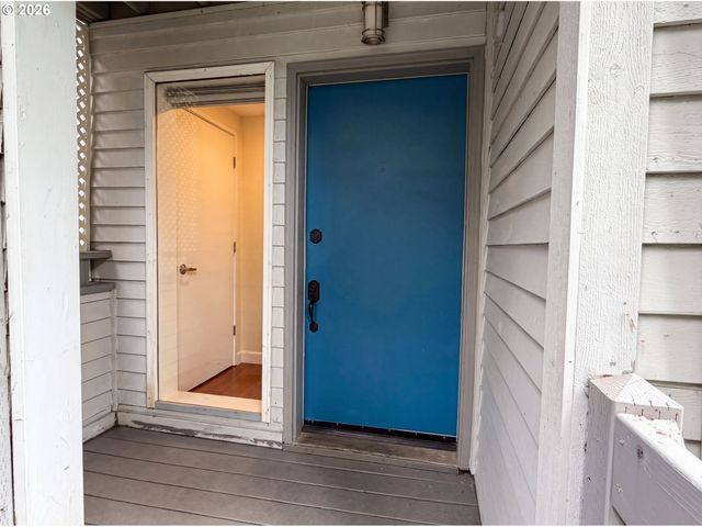 48 EAGLE CREST Dr 5F, Lake Oswego, OR 97035