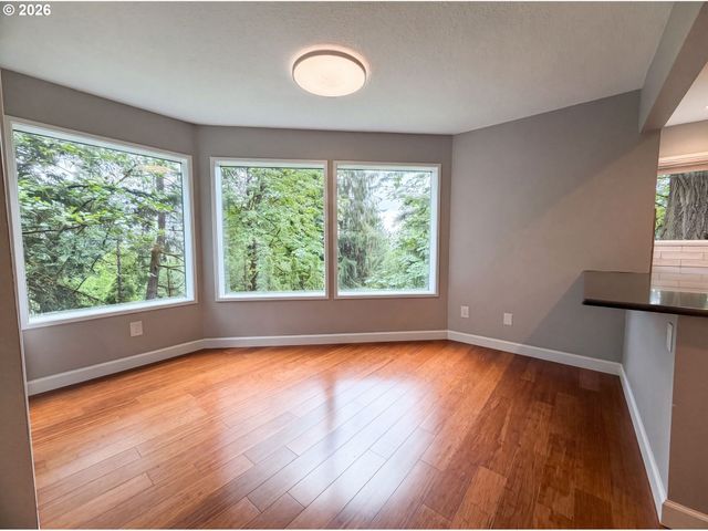 48 EAGLE CREST Dr 5F, Lake Oswego, OR 97035