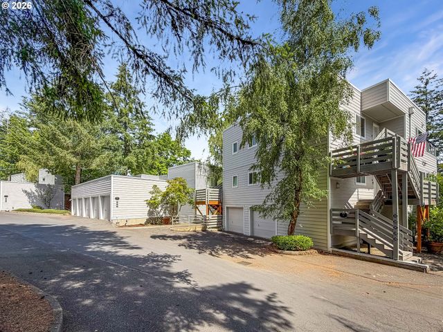 48 EAGLE CREST Dr 5F, Lake Oswego, OR 97035