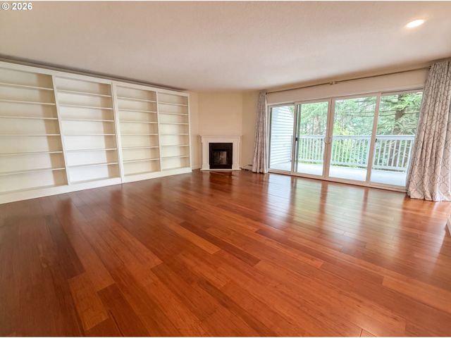 48 EAGLE CREST Dr 5F, Lake Oswego, OR 97035